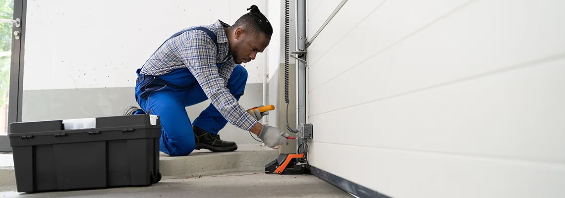 Repair Garage Door Not Closing But Light Flashing in New Lenox, IL